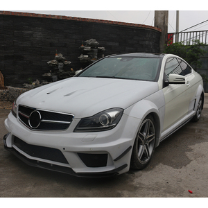 W204 C63 2007-2014 汽车改装升级黑系列车身套件前保险杠后保险杠侧裙挡泥板适用于奔驰C级 - Product Image 3