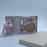 Boîte en papier avec logo personnalisé, emballage de luxe pour parfum, gaufrage à chaud or, laminage mat, doublure en éponge, 30 ml, 50 ml, 100 ml, boîte cosmétique