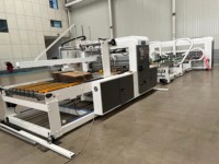 Plieuse-colleuse automatique de carton pour boîtes en papier, machine de pliage et de collage automatique de boîtes