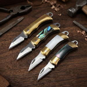 มีดพับพวงกุญแจขนาดเล็ก THEWIZ CRAFTS ด้ามทองเหลือง ใบมีดสแตนเลสเกรดอุตสาหกรรม OEM - Product Image 4