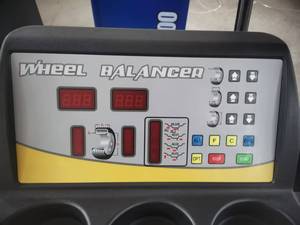 3D 휠 정렬 타이어 교환기 기계 및 휠 밸런서 콤보를 하이 퀄리티 Tricar 공장 판매 자동차 수리 콤보 - Product Image 5