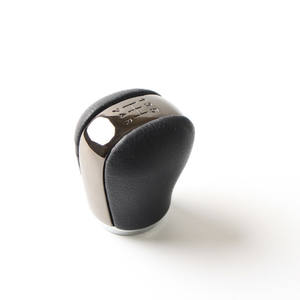 หัวเกียร์รถยนต์สำหรับนิสสัน หนังแท้ ดีไซน์ตามหลักสรีรศาสตร์ เกียร์ธรรมดา 6 สปีด - Product Image 5