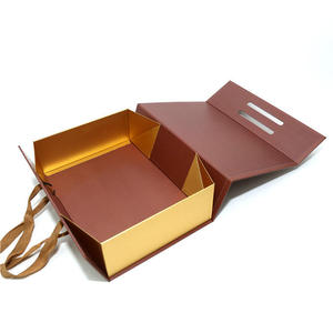Custom Foldable Corrugated Cardboard Clothing Underwear Shoe <b>Box</b> with Ribbon Handle Wholesale Handbag Paper <b>Box</b> Packaging - Product Image 4