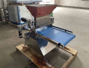Small Desktop Pouring <b>Candy</b> <b>Machine</b> Chocolate and Fudge Forming Equipment Food Processing Machinery - Product Image 2