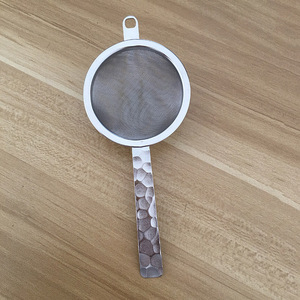 Accessori Premium per Tè: Infusore in Acciaio Inox 304 a Maglia Fine per Tè Sfuso e Matcha con Manico Martellato - Product Image 1