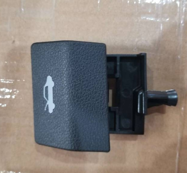 Geely Gx3 Pro Auto Parts Engine Hood Release Pull Handle 1118000265