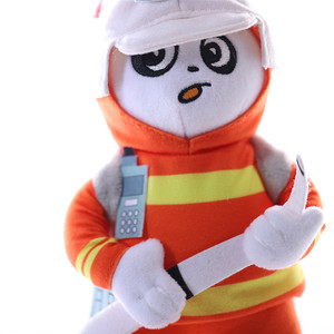 Nuevo Peluche Personalizado DoMi Toys de 20 cm de Altura, Peluche de Bombero con Ropa, Peluche Suave para Regalo Empresarial - Product Image 5