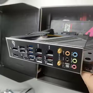 สำหรับ ROG Strix <span class=keywords><strong>Z590</strong></span>-E การเล่นเกม WIFI เมนบอร์ดตั้งโต๊ะที่ใช้ LGA1200เดิมชิปเซ็ต <span class=keywords><strong>Z590</strong></span> <span class=keywords><strong>Intel</strong></span> DDR4 WiFi6 PCIe4.0 DP 128GB - Product Image 6