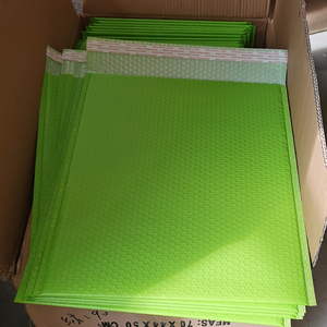 Sobres de Burbujas Coextruidos de Color en Stock, Venta al por Mayor de Fábrica, Bolsas de Embalaje para Ropa y Joyería - Product Image 4