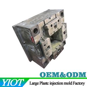 Pièces moulées par injection plastique personnalisées OEM ODM avec insert métallique pour usage industriel - Product Image 4