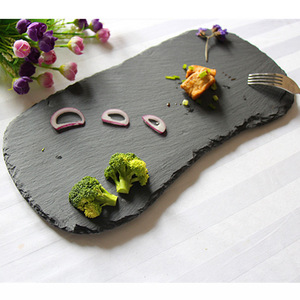 Assiette en ardoise noire saine en pierre naturelle irrégulière Long napperon Steak Sushi saumon ardoise dîner plateau de service en ardoise - Product Image 5