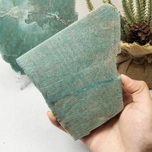 Bán Buôn Tự Nhiên Thô Màu Xanh Lá Cây Amazon Slab Đá Khắc Thạch Anh Reiki Đá Và Tinh Thể Nguyên Rock Cho Pha Lê Thủ Công - Product Image 6