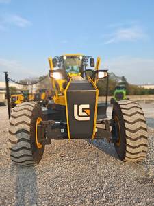 4260D Motorgrader Hoge Efficiëntie Gesloten Cabine met Ripper Te Koop - Product Image 3