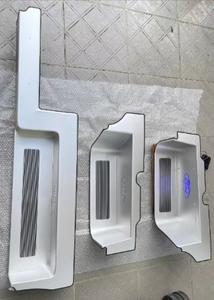 Pédale de bienvenue en alliage d'aluminium Série de luxe LOGO Personnalisé Convient pour les voitures Convient pour Ford T8 Convient pour Benz Vito - Product Image 2