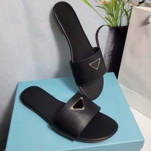 Sandales personnalisées pour femmes en cuir PU, design de créateur, haute qualité, tongs de plage, été, décontractées, légères, respirantes, tendance mode - Product Image 2