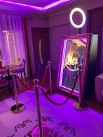 Miroir Photo Booth avec Accepteur de Billets, Miroir Magique Selfie 48H avec Flash pour Vidéo Selfie, Accessoires Gratuits