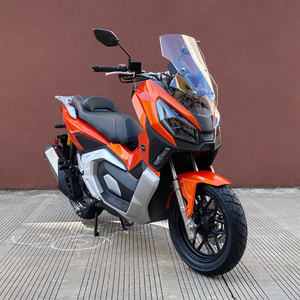 Scooter a Benzina ADV 200cc Arancione Lucido, Motore Raffreddato ad Aria, Sistema EFI, Freno a Disco, Velocità Massima 105 Km/h, con Certificazioni EPA e DOT - Product Image 3