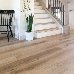 Plancher en vinyle à clic LVT de haute qualité au meilleur prix, sans pollution, ignifuge, <span class=keywords><strong>carrelage</strong></span> <span class=keywords><strong>stratifié</strong></span> en PVC, 5 mm 8 mm, revêtement de sol LVT imperméable - Product Image 1