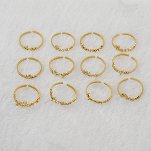 Recién llegado, anillo ajustable abierto de acero inoxidable, letras chapadas <span class=keywords><strong>en</strong></span> oro de 18 quilates, anillo bendecido <span class=keywords><strong>con</strong></span> sonrisa de <span class=keywords><strong>amor</strong></span> de mamá de la suerte para mujeres y niñas - Product Image 3