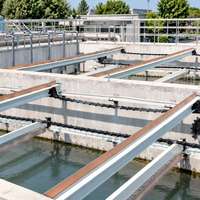 Système de récupération de boues et de mousse de surface à chaîne non métallique EP pour stations d'épuration, résistant à la corrosion