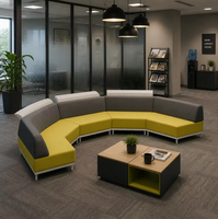 Ensemble de canapés de réception de bureau modulaires extensibles en tissu avec structure en bois pour usage commercial