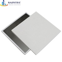 Plaques de plafond carrées modernes en PVC, imperméables, insonorisées, ignifuges, blanches, certifiées ISO9001, 24x24, suspendues, 5+ ans
