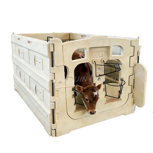 Box per Vitelli da Interno, Rifugi in Plastica per Vitelli e Alloggi per Vitelli da Interno per Allevamenti Lattiero-Caseari e Sistemi di Riparo per Bestiame - Product Image 1