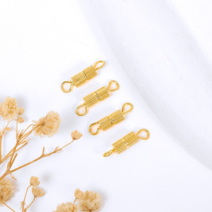 Fermoir à visser en forme de petite fleur droite en cuivre plaqué or 18 carats, fermoir de connexion pour collier et bracelet, fermoir spiralé, pour artisanat DIY - Product Image 1