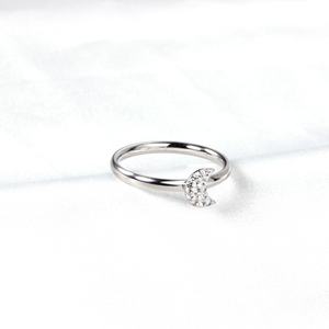 แหวนสแตนเลสสตีลชุบทอง 18K ประดับเพชร ดีไซน์รูปพระจันทร์ สวยหรูสำหรับผู้หญิง - Product Image 4