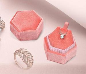 Wholesale Custom jewelry box velvet engagement wedding Hexagon velvet Pendant box ring box set