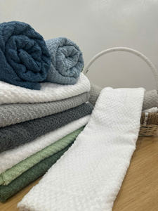 Serviettes de luxe 100 % coton doux fabriquées au Vietnam, parfaites pour les hôtels, les cuisines et les marques de vente au détail. - Product Image 3