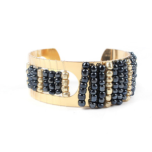 Bracelet tressé plaqué or style punk, très tendance, avec contraste de couleurs unique et design de tissage mica à la mode - Product Image 4