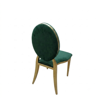 Chaises de banquet ovales empilables en velours vert sauge et acier inoxydable doré de luxe pour mariage et réceptions