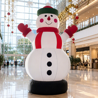 Décoration de Noël gonflable géante attrayante en forme de bonhomme de neige pour l'extérieur avec éclairage LED
