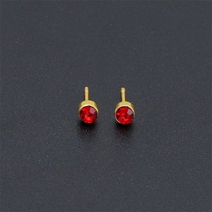 ต่างหูแบบติดหูทรงกลมขนาดเล็กชุบทอง 24K จาก JXX Fashion ประดับด้วยเพชรคิวบิกเซอร์โคเนีย เหมาะสำหรับงานแต่งงานสำหรับสาวๆ - Product Image 4