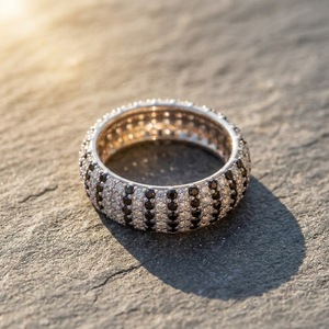Anillo de Eternidad de Lujo Chapado en Oro de 18K con Moissanita, Engaste Pavé, Corte Brillante Redondo, Diseño Geométrico, Joyería de Boda Unisex - Product Image 6