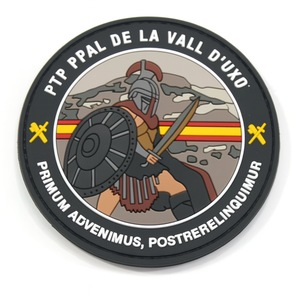 Étiquette en caoutchouc silicone souple personnalisée certifiée par l'usine, style aventure en plein air, patch PVC 3D gaufré avec fermeture auto-agrippante - Product Image 4