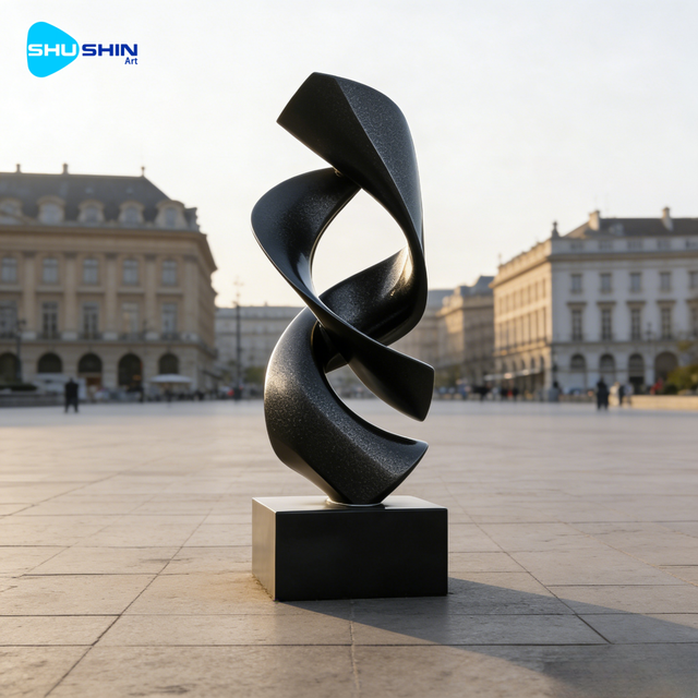 Large-scale Custom Polished Electroplated Nautical Conch Stainless Steel Sculpture UV Printing Modern Design for Outdoor Use