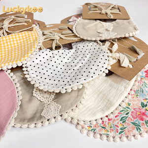 Babero Impermeable en Forma de U Luckykoo, Babero de Algodón Suave para Bebés Recién Nacidos, Cierre de Doble Hebilla, Lavable, para Comer - Product Image 3