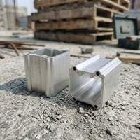 Profilé en aluminium extrudé sur mesure, dissipateur thermique à ailettes courbées dentées, anodisé, pièce structurelle de refroidissement