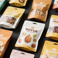 Vente en gros de pochettes kraft vertes à fermeture éclair avec doublure antimicrobienne pour prolonger la durée de conservation des noix fumées