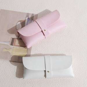 <span class=keywords><strong>Best</strong></span> Clean Großhandel Retro Literarische Einfache PU Leder Brille Tasche Hot <span class=keywords><strong>Sale</strong></span> Tragbare Anti-Druck-Sonnenbrille Tasche - Product Image 1