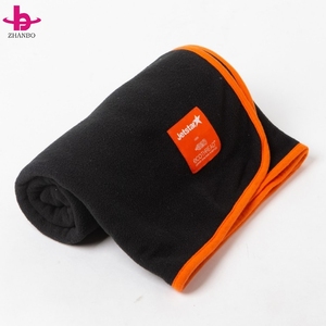 Couverture Polaire en Flanelle en Gros, Couverture de Lit Chaude en Polyester Doux Couleur Unie avec Logo Brodé Personnalisé, Cadeau OEM - Product Image 4