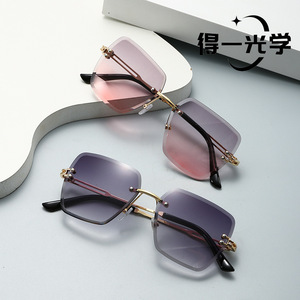Frameless Chamfered <b>Sunglasses</b> For Women Gold Metal Frame Pc Lens Uv400 Sun Protection Travel Fashion Stage Performance - Product Image 3