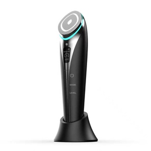 <span class=keywords><strong>Appareil</strong></span> de beauté facial OEM rechargeable, chaud et froid, multifonctionnel, masseur facial raffermissant, <span class=keywords><strong>appareil</strong></span> de beauté <span class=keywords><strong>pour</strong></span> le visage - Product Image 5