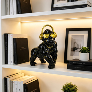 Figura de resina de <span class=keywords><strong>gorila</strong></span> estilo hip hop con cadena dorada, auriculares y gafas de sol, estatua moderna para decoración de mesa, venta al por mayor - Product Image 5