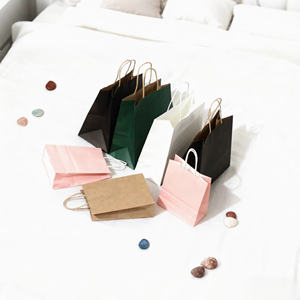 Bolsa de Compras de Papel Kraft Blanca y Marrón con Asas Retorcidas e Impresión de Logotipo - Product Image 6