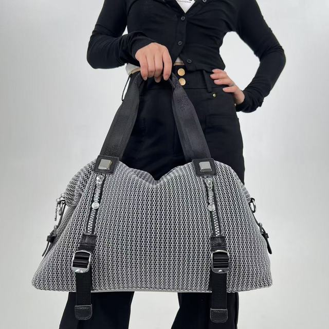 Ladies' Fashion Nylon Tote Bag Large Capacity Trendy Personalized Multi Zipper Shoulder Bag
