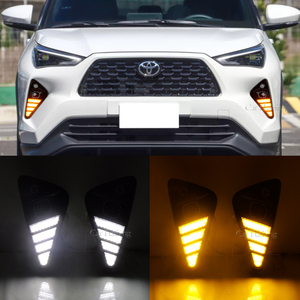 Luces LED DRL para Automóvil, Luces de Circulación Diurna para <span class=keywords><strong>Toyota</strong></span> <span class=keywords><strong>Yaris</strong></span> <span class=keywords><strong>Cross</strong></span> 2023 2024, Luces Diurnas con Intermitentes Dinámicos Amarillos, Lámparas de Conducción - Product Image 1