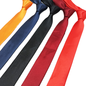 Yiqun Silk Bright Face Color sólido Hombres <span class=keywords><strong>y</strong></span> mujeres Formal Business Red Black Tie Hand Type 5/8cm - Product Image 1